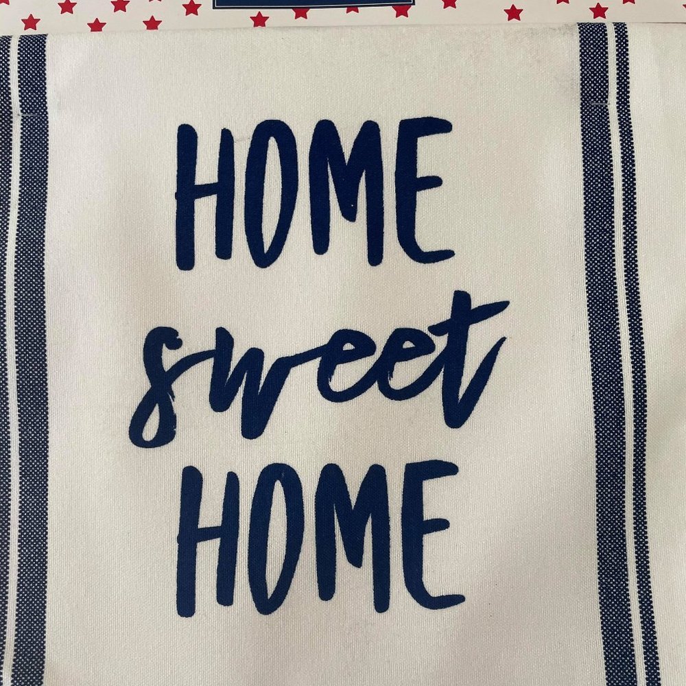 NWT- Home Sweet Home Tablerunner